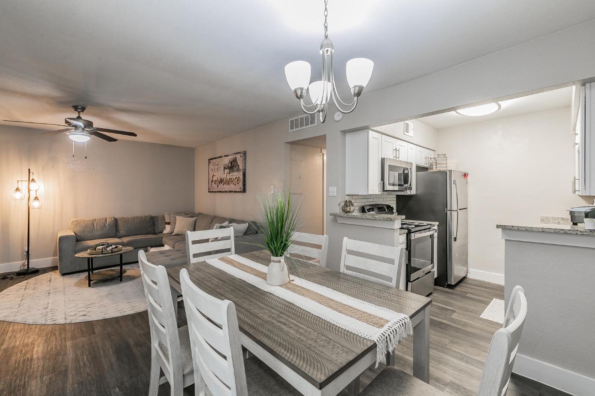 Cozy 2Br Farmhouse Apt - Sleeps 8 - Free Parking! Arlington Kültér fotó