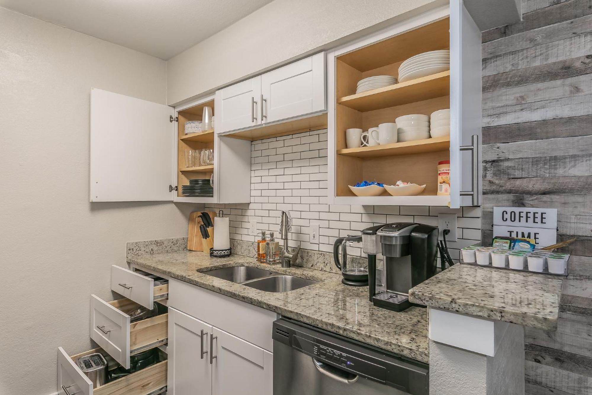 Cozy 2Br Farmhouse Apt - Sleeps 8 - Free Parking! Arlington Kültér fotó